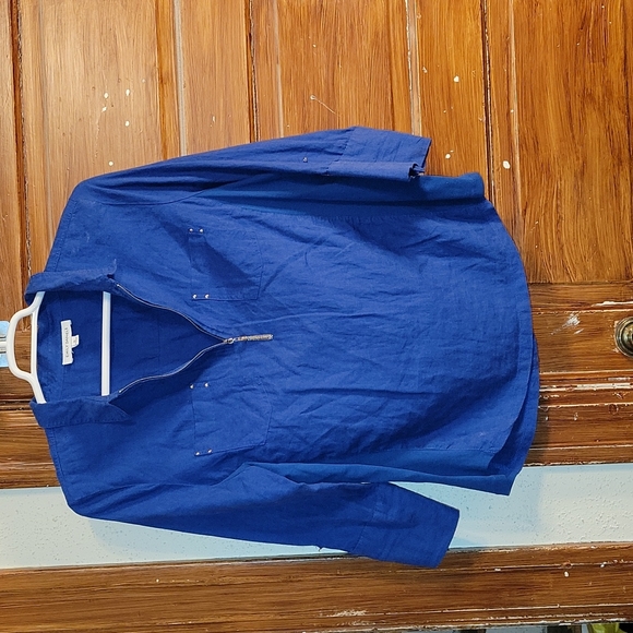 Emily Daniel's 3/4 sleeve top - Picture 1 of 16